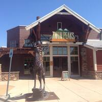 Twin Peaks, Lakewood, Denver - Urbanspoon/Zomato